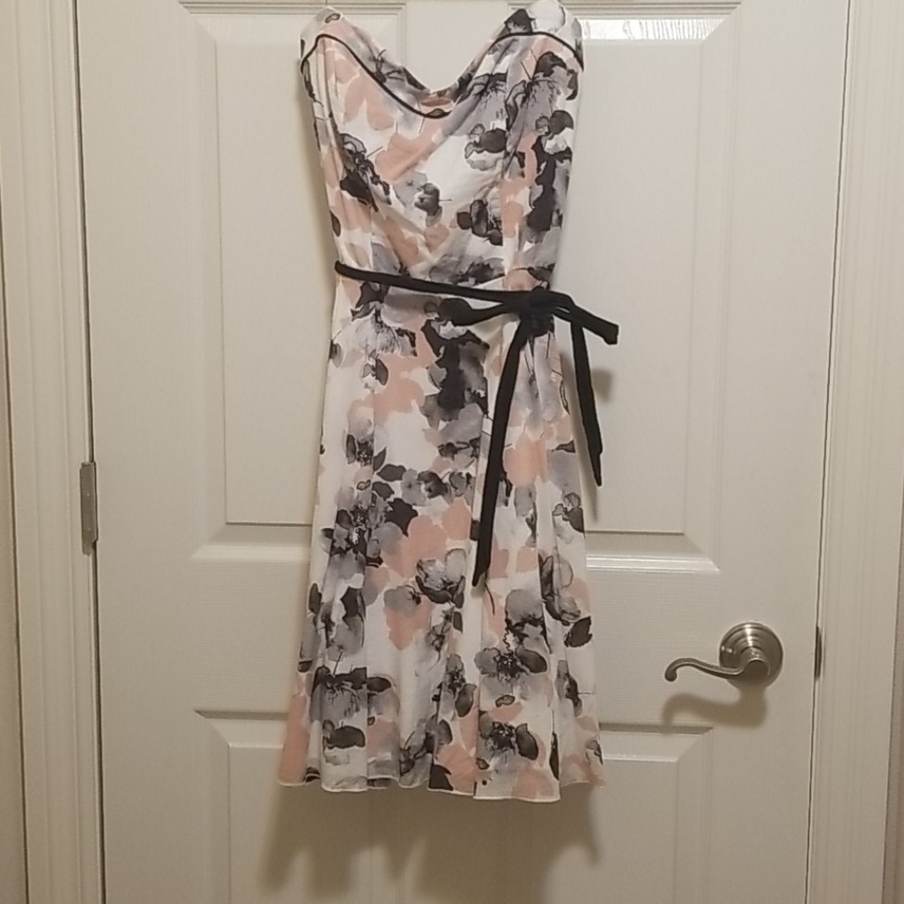 Strapless short dress
